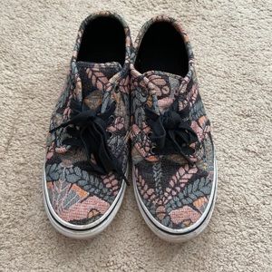 Vans women’s size 9. Floral print